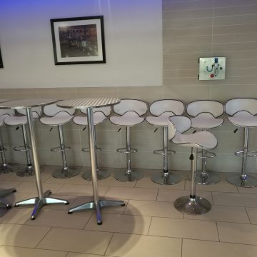 COCKTAIL TABLES HIRE FOR EVENTS
