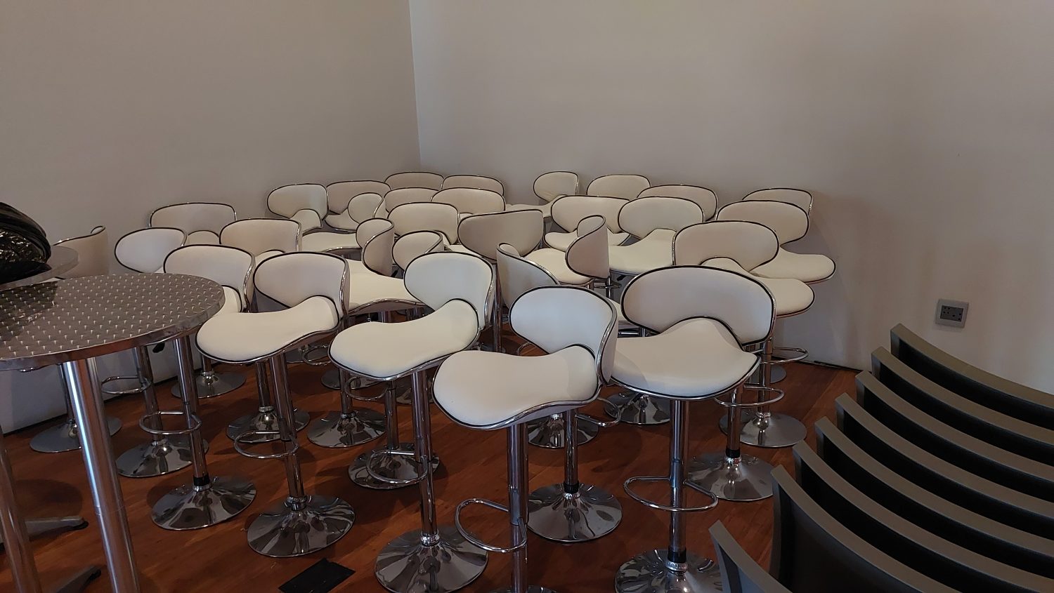 Chairs hire In Johannesburg
